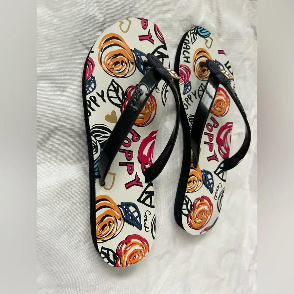 Coach poppy print flip flops